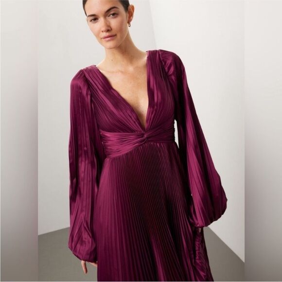 Mac Duggal Pleated Charmeuse Gown 6 $498 - Picture 5 of 8